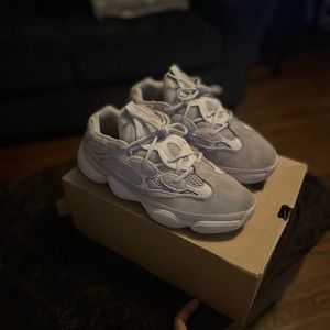Yeezy 500 blush, size 10, worm a couple times, blush color way